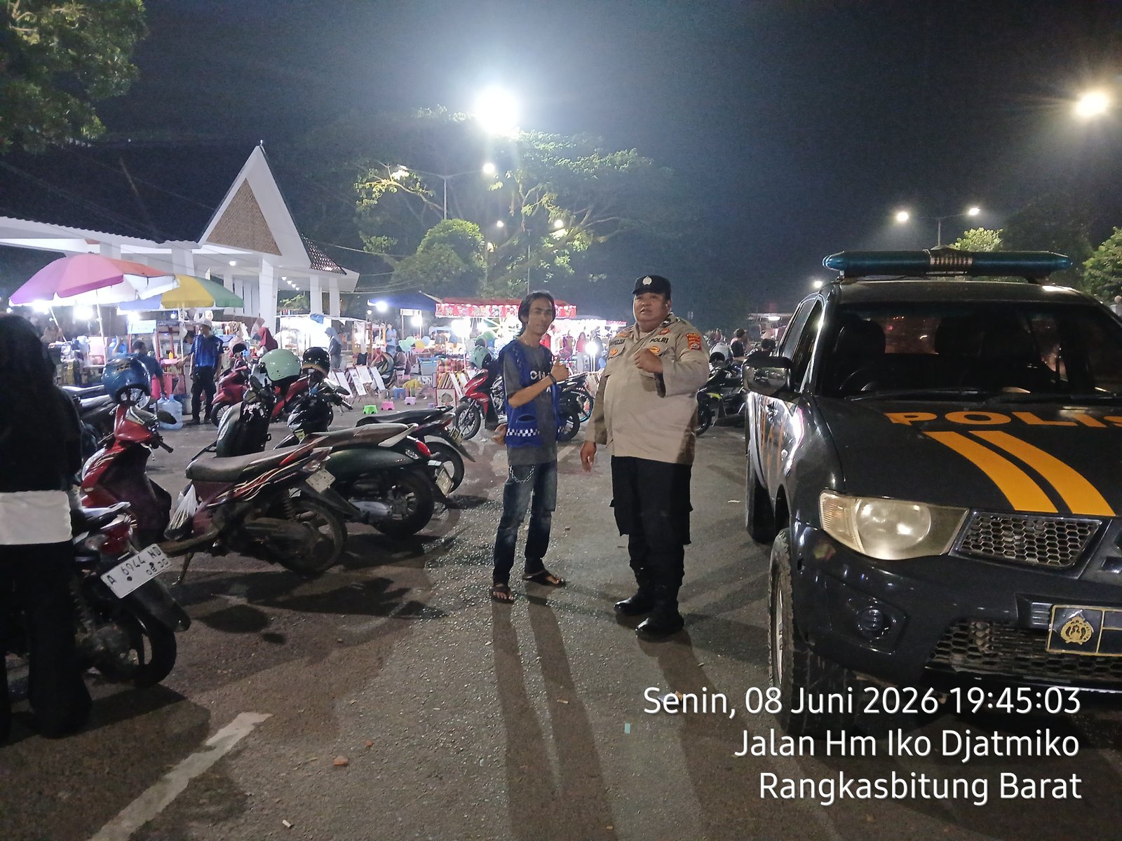 Temui Julir,Kanit Samapta Polsek Rangkasbitung Polres Lebak Patroli Mobile di Seputaran Alun Alun Rangkasbitung Cegah C3