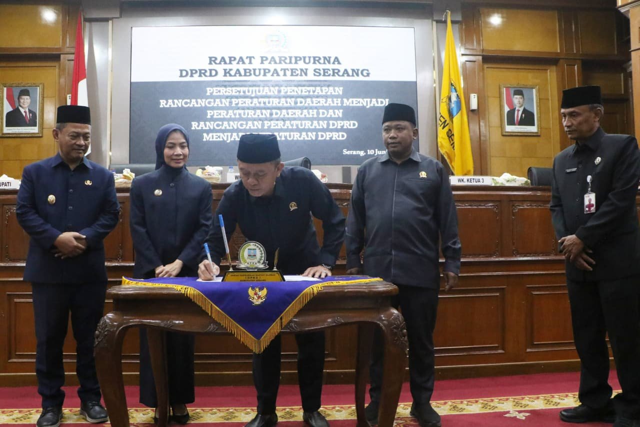 PERDA PAJAK DAN RETRIBUSI DAERAH KABUPATEN SERANG RESMI DISAHKAN, DORONG PAD DAN PEMBANGUNAN MANDIRI