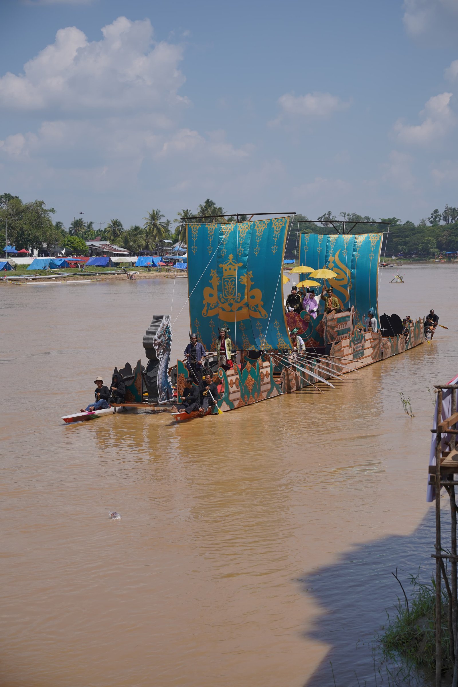 Kapal Harimau Buas Meriahkan Pawai Perahu Hias MTQ Riau, Angkat Spirit Al-Qur’an dalam Perjuangan Sultan Siak