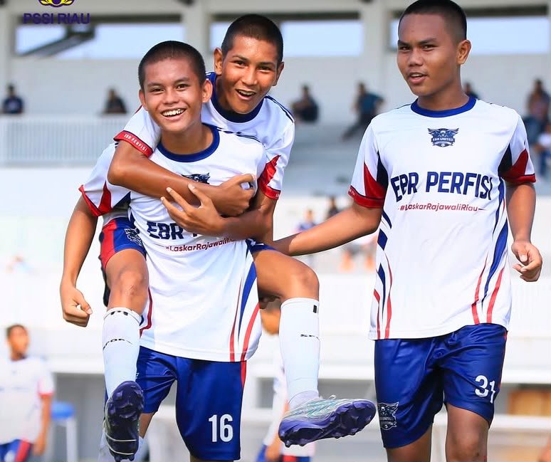 EBR United Juara Piala Soeratin U-13 Zona Riau, Siap Wakili Riau ke Tingkat Nasional