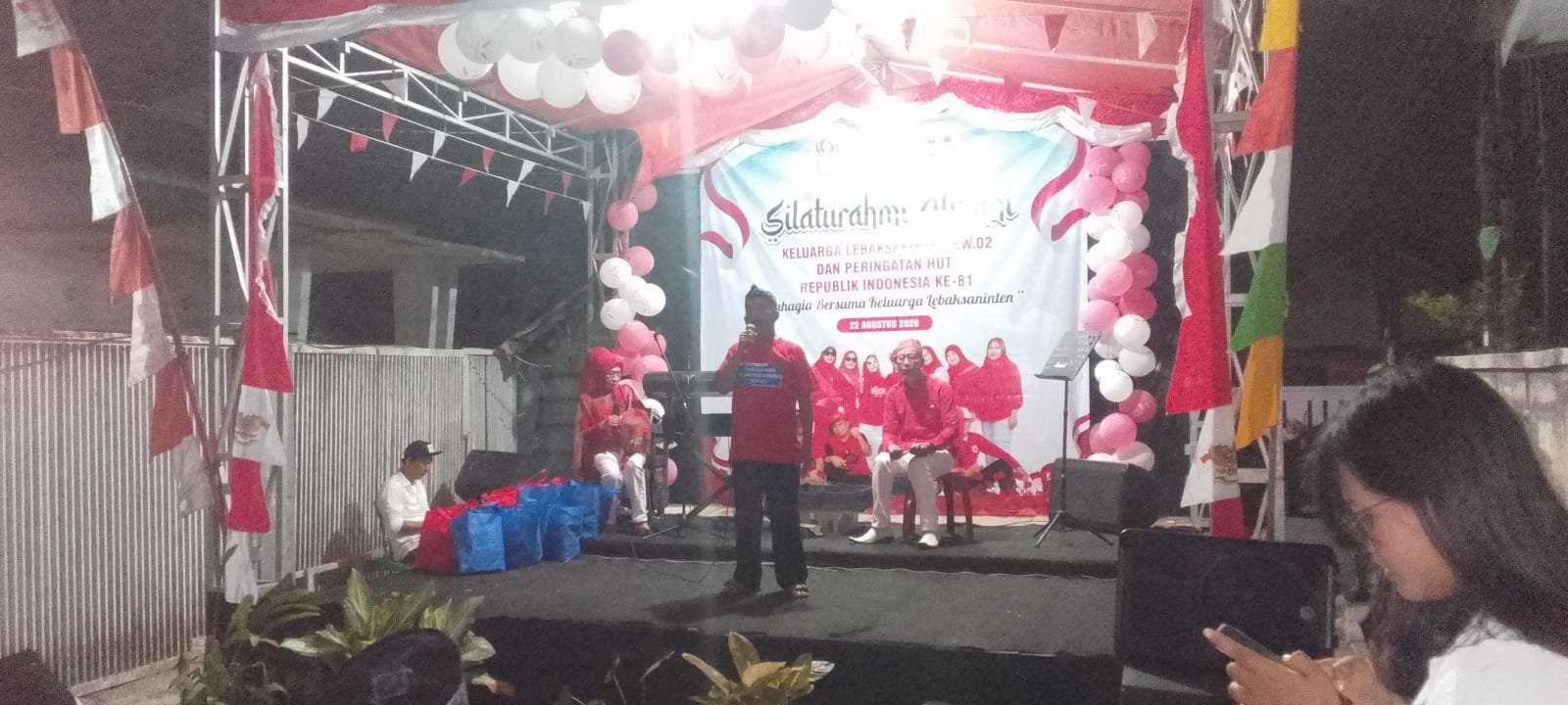 PENUTUPAN HUT RI KE-81 DI RW 02 LBK SANINTEN MERIAH, ADA SANTUNAN ANAK YATIM DAN HIBURAN MUSIK ROCK