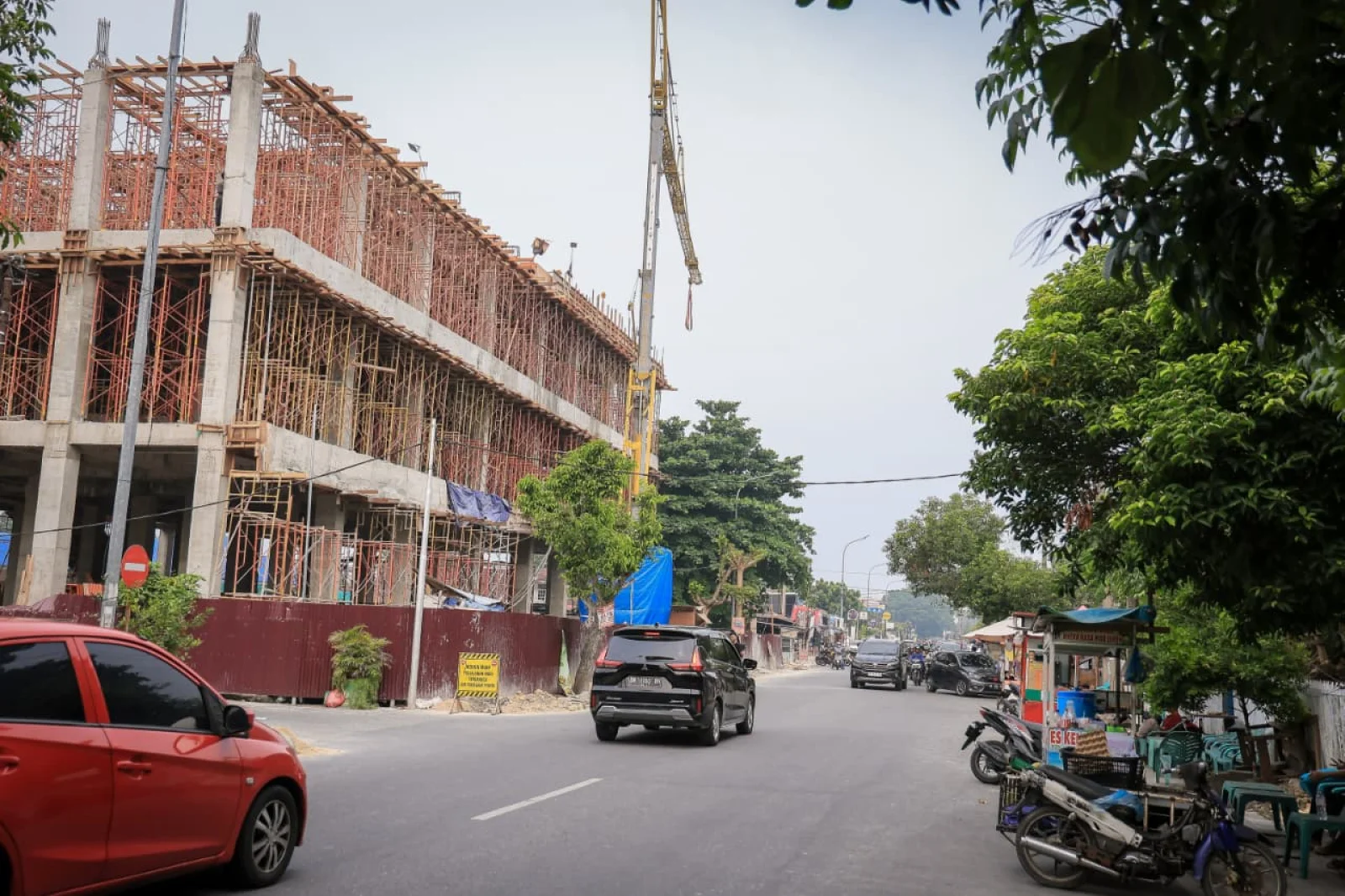 Pemko Pekanbaru Tertibkan 6.225 Meter Kabel Semrawut, Jalan Ronggo Warsito Kini Lebih Rapi